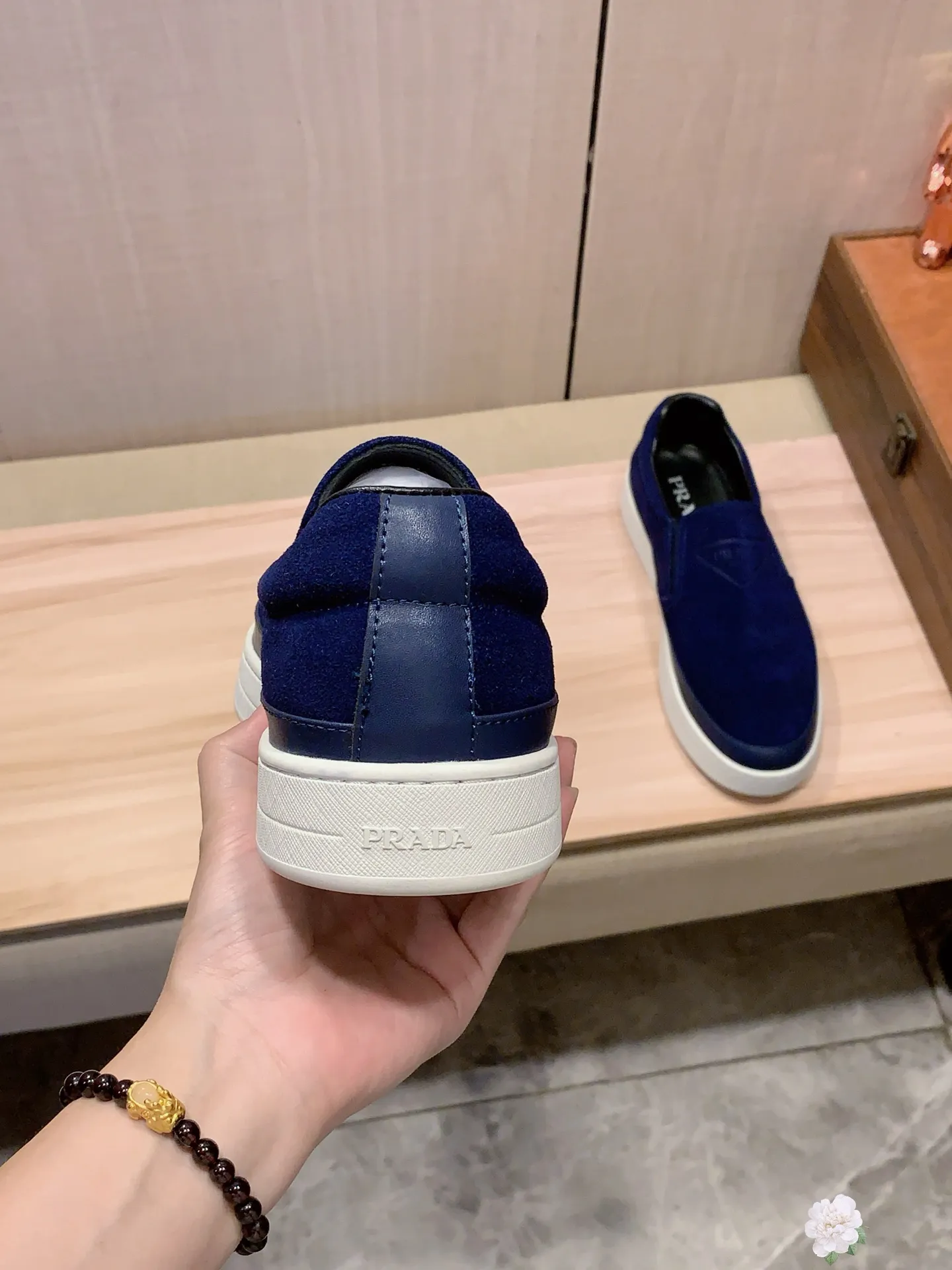 Men's Men's Shoes💰442💰💰🎩🎩[Lightning][Lightning] "PRADA*" The latest and most popular casual shoes, top brand [seduce] luxury ~ purchasing agency, top quality ~. [Strong] The upper is made of imported breathable cowhide with material ➕ breathable sheepskin feet (•) and fine workmanship. The original stylish and stylish soft rubber wear-resistant and non-slip outsole is light and comfortable on the feet. The real thing looks better when photographed. b66: code: 38-44, 4️⃣ colors selected